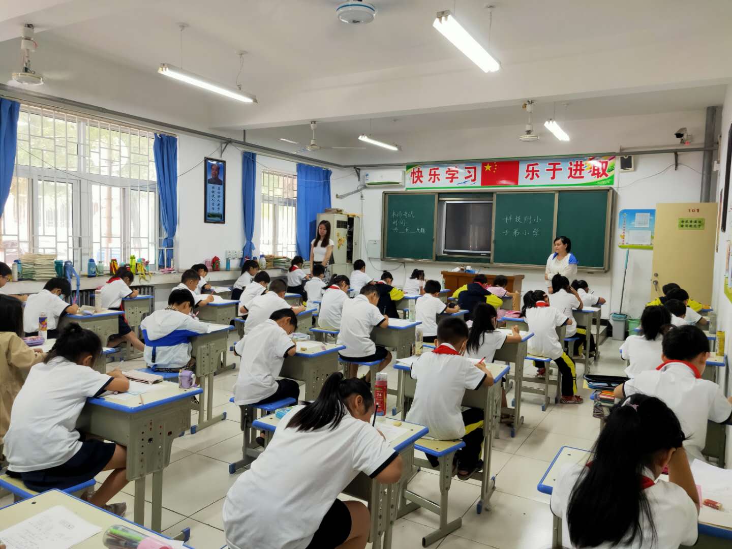 监考现场六