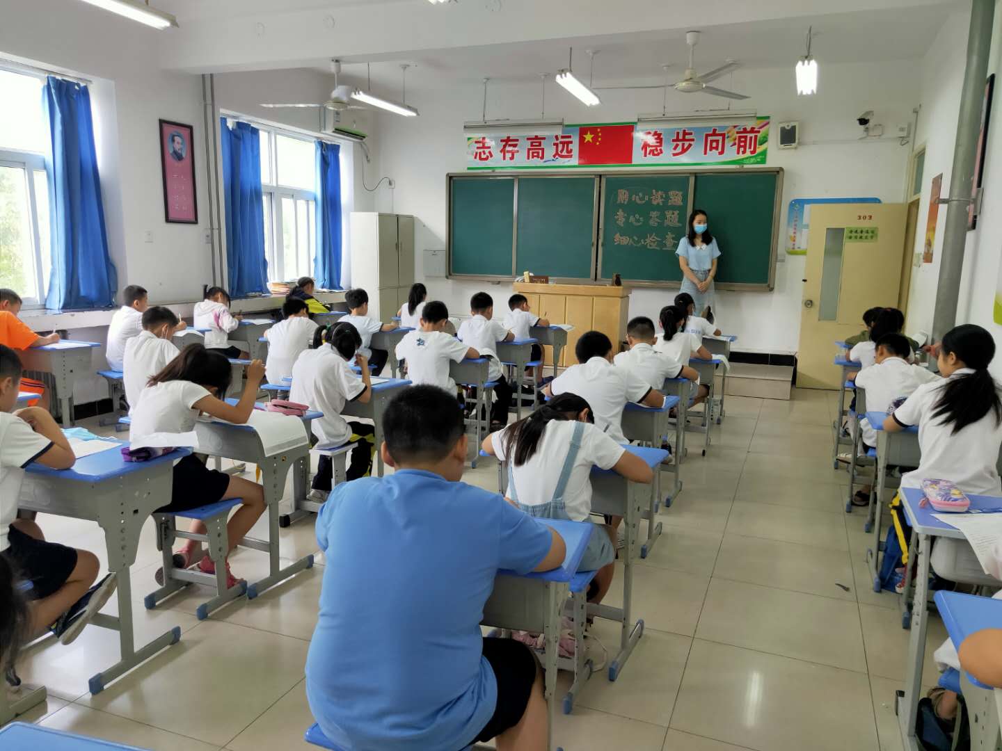 监考现场三