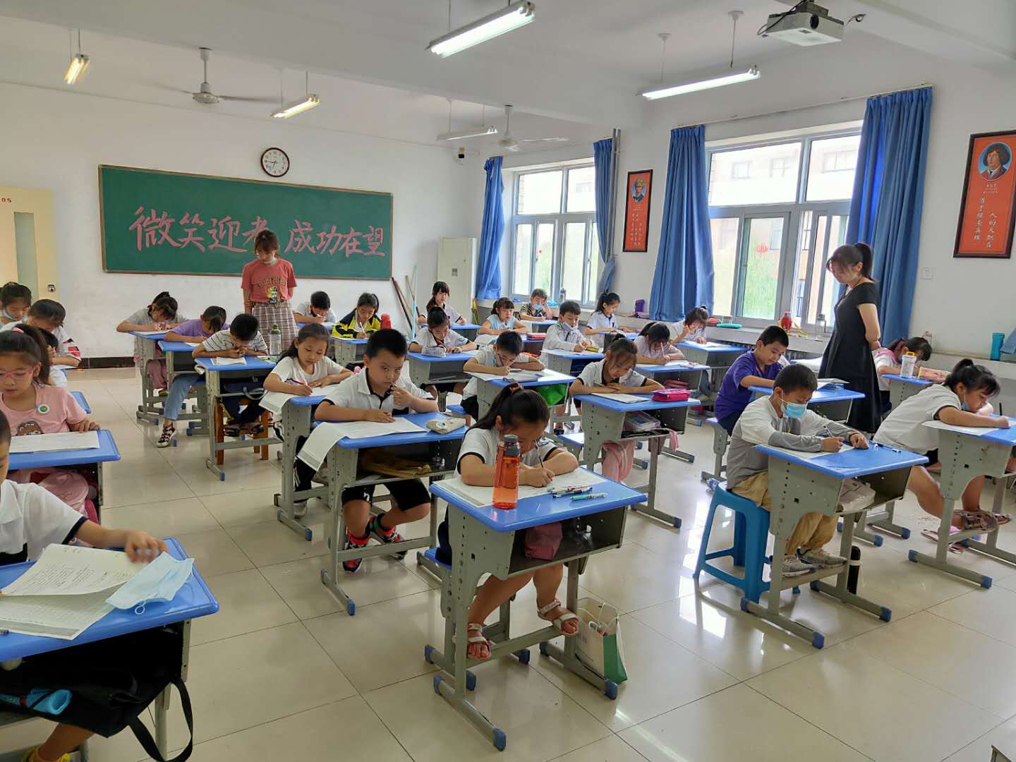 监考现场二
